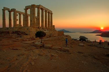 Private transfer tour at Cape Sounion at sunset time